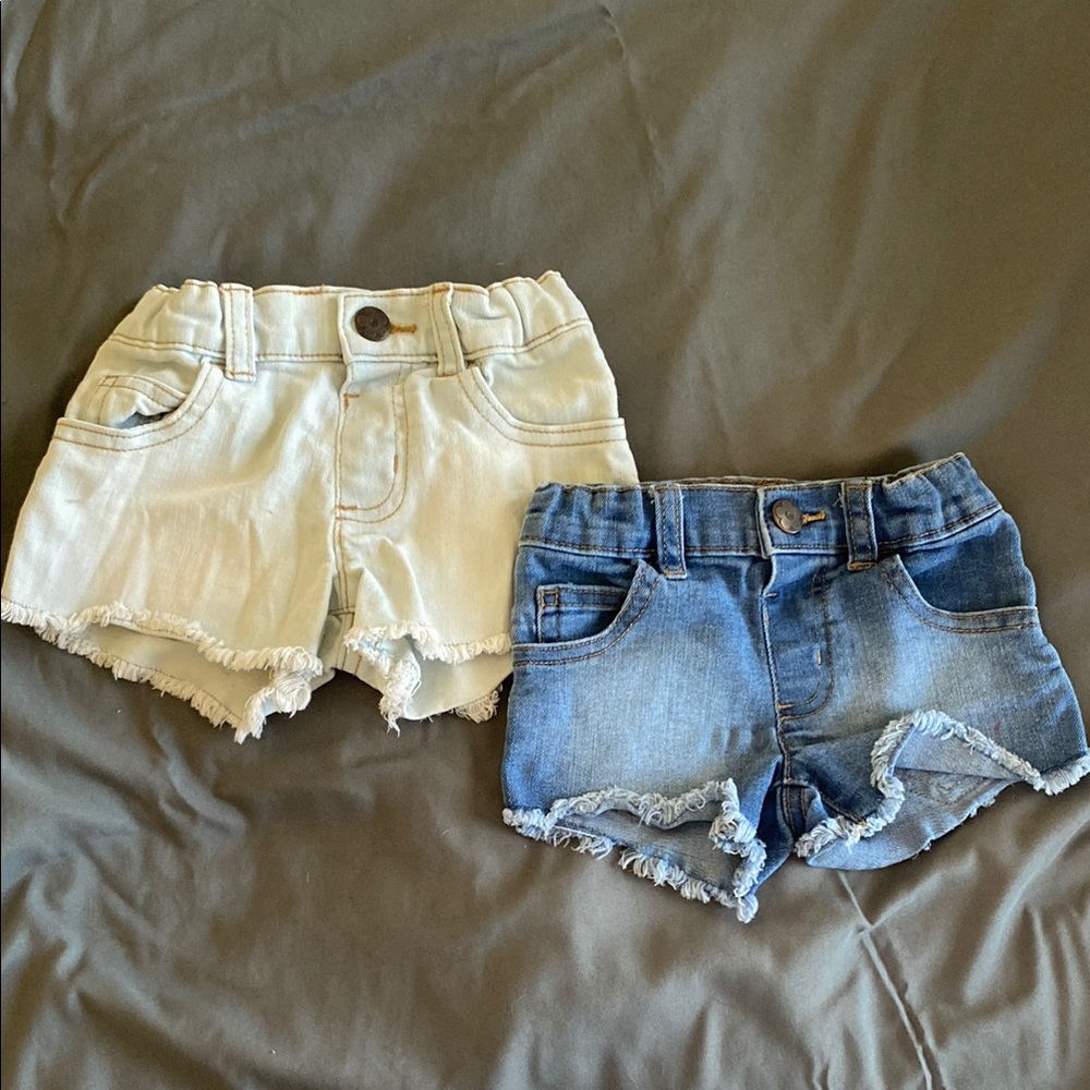 Garanimals Cream and Blue Shorts Set for Casual Comfort